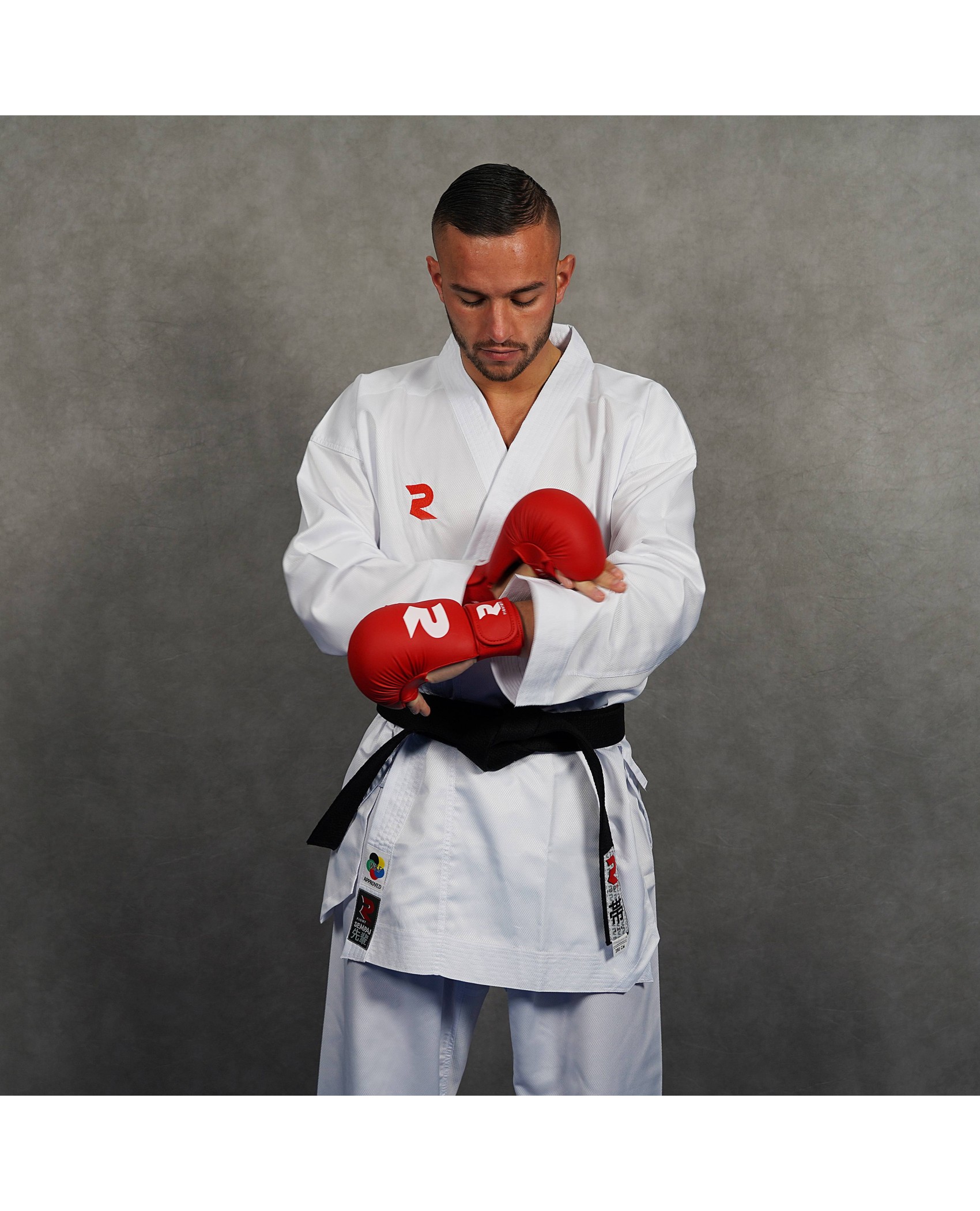 Gant de karaté rouge intégral Fightart – Agréé compétition